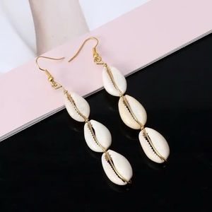 Women’s Earrings